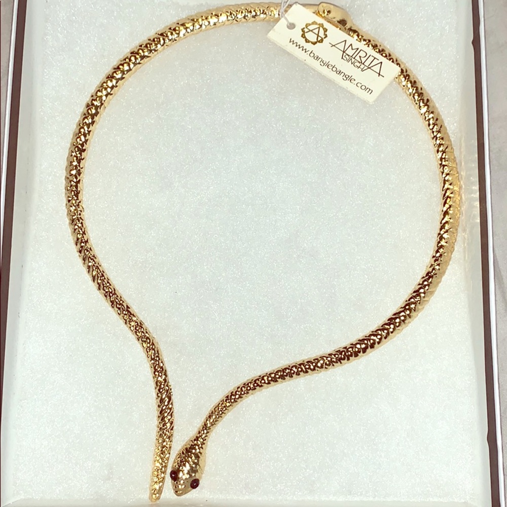 Snake chocker